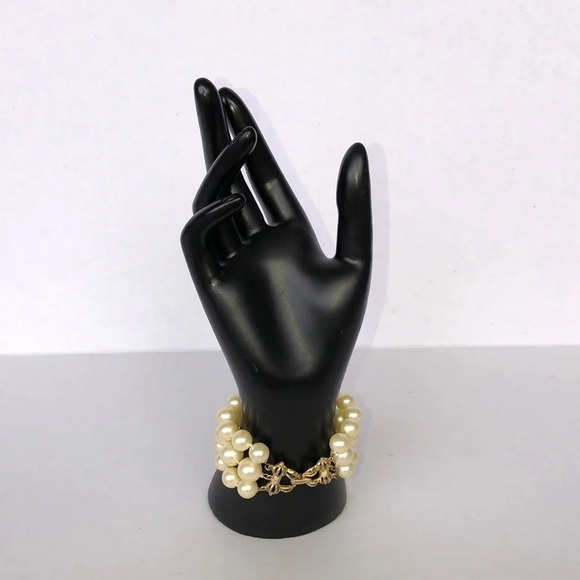 Vintage Marvella 3 Strand Faux Pearl Bracelet - Picture 3 of 5